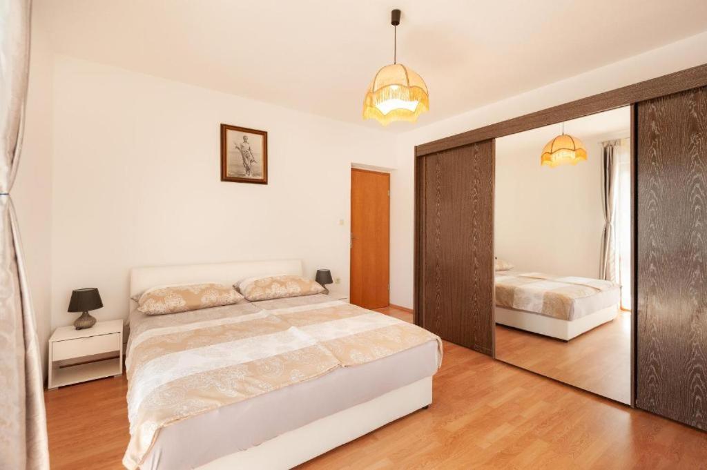 Maribela Apartments Trogir Kültér fotó